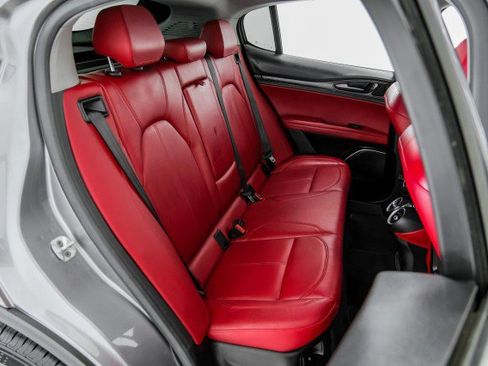 Used 2019 Alfa Romeo Stelvio RWD image 33