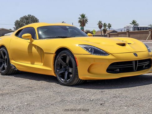 Used 2014 SRT Viper SRT-10 w/ Grand Touring Package RWD image 12