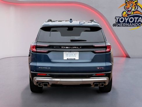 Used 2024 GMC Acadia Denali w/ Super Cruise Package image 6