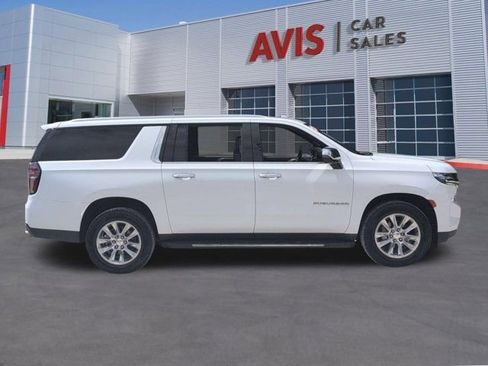 Used 2023 Chevrolet Suburban Premier AWD/4WD image 5