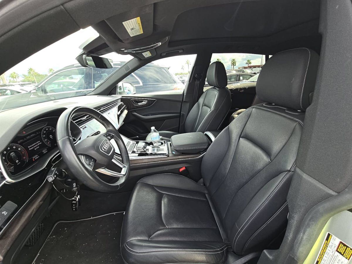 Used 2021 Audi Q8 Premium Plus w/ Premium Plus Package AWD/4WD image 4