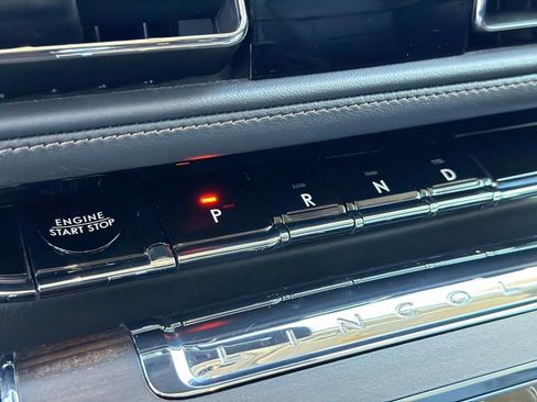 Used 2025 Lincoln Aviator Reserve w/ Equipment Group 201A AWD/4WD image 49