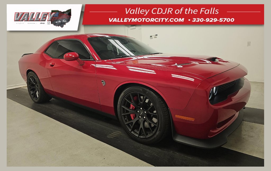 Used 2016 Dodge Challenger SRT Hellcat RWD image 1