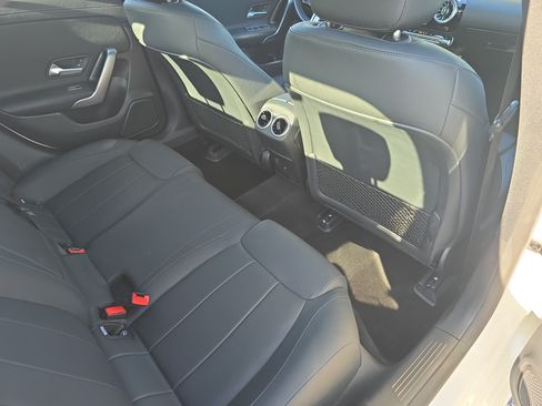Used 2025 Mercedes-Benz CLA 250 image 11