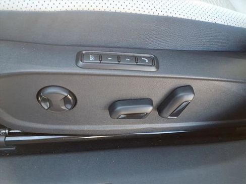 New 2025 Volkswagen ID.4 Pro S RWD image 15