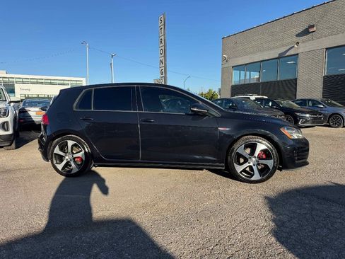 Used 2017 Volkswagen GTI S image 8