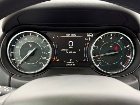 Used 2022 Maserati Levante Modena image 12