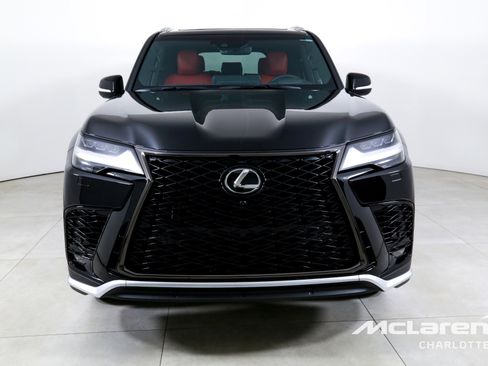 Used 2024 Lexus LX 600 F Sport image 4