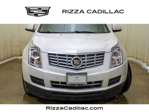 Used 2016 Cadillac SRX Luxury image 4