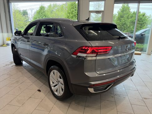 Used 2023 Volkswagen Atlas Cross Sport SE w/ Panoramic Sunroof Package AWD/4WD image 6