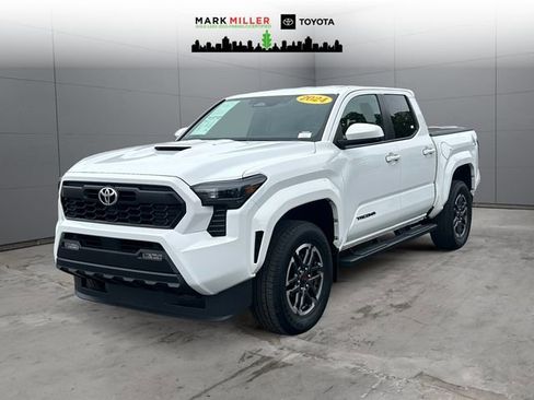 Certified 2024 Toyota Tacoma TRD Sport AWD/4WD image 1