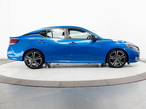 Used 2020 Nissan Sentra SR FWD image 11