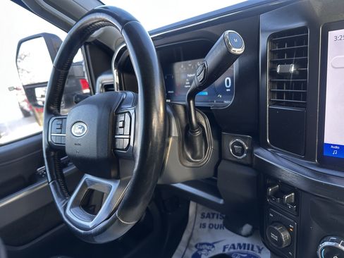 Used 2024 Ford F350 Lariat w/ Black Appearance Package image 17