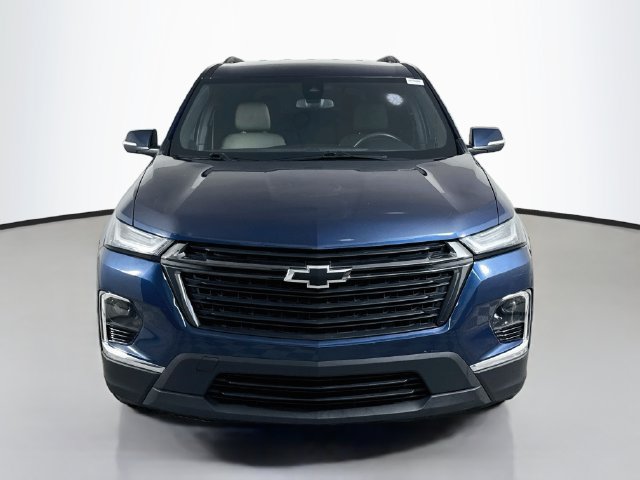 Used 2023 Chevrolet Traverse LS w/ Midnight/Sport Edition FWD image 2