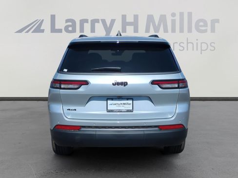 New 2026 Jeep Grand Cherokee L 4WD image 4