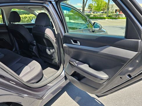 Used 2023 Kia K5 LXS image 26