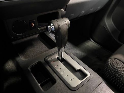 Used 2015 Nissan Frontier Desert Runner image 24