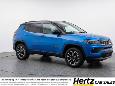 Used 2025 Jeep Compass Trailhawk AWD/4WD image 1
