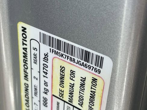 Used 2018 Ford Explorer Limited image 32