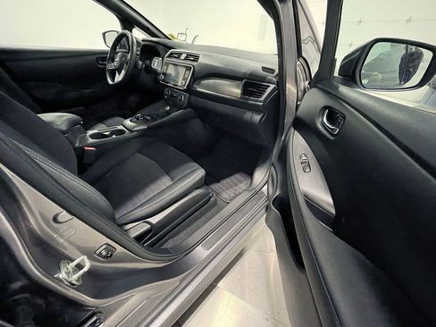 Used 2023 Nissan Leaf S image 22