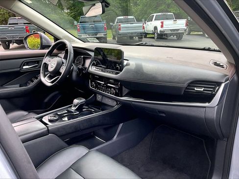 Used 2023 Nissan Rogue SL w/ SL Premium Package AWD/4WD image 21