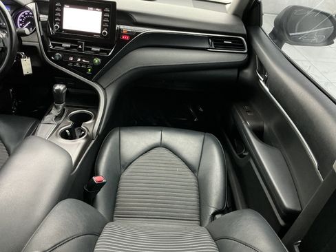 Used 2021 Toyota Camry SE FWD image 28