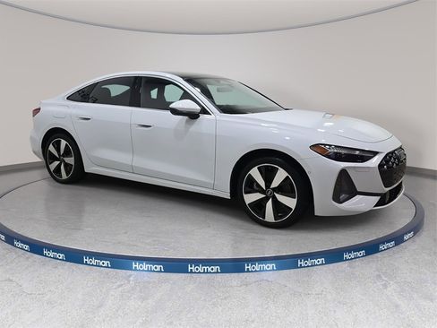 Used 2025 Audi A5 2.0T Prestige w/ 19" Wheel Package image 5