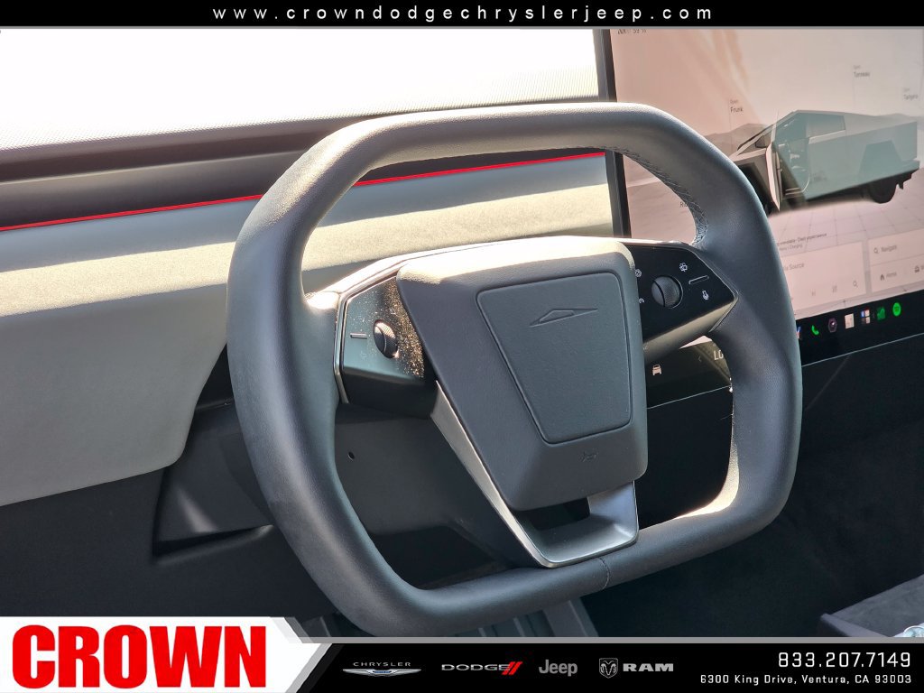 Used 2024 Tesla Cybertruck AWD Crew Cab image 44