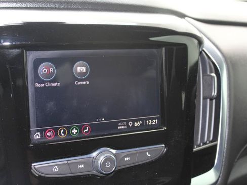 Used 2023 Chevrolet Traverse LT FWD image 29