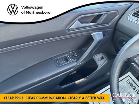 Used 2020 Volkswagen Tiguan SEL AWD/4WD image 19