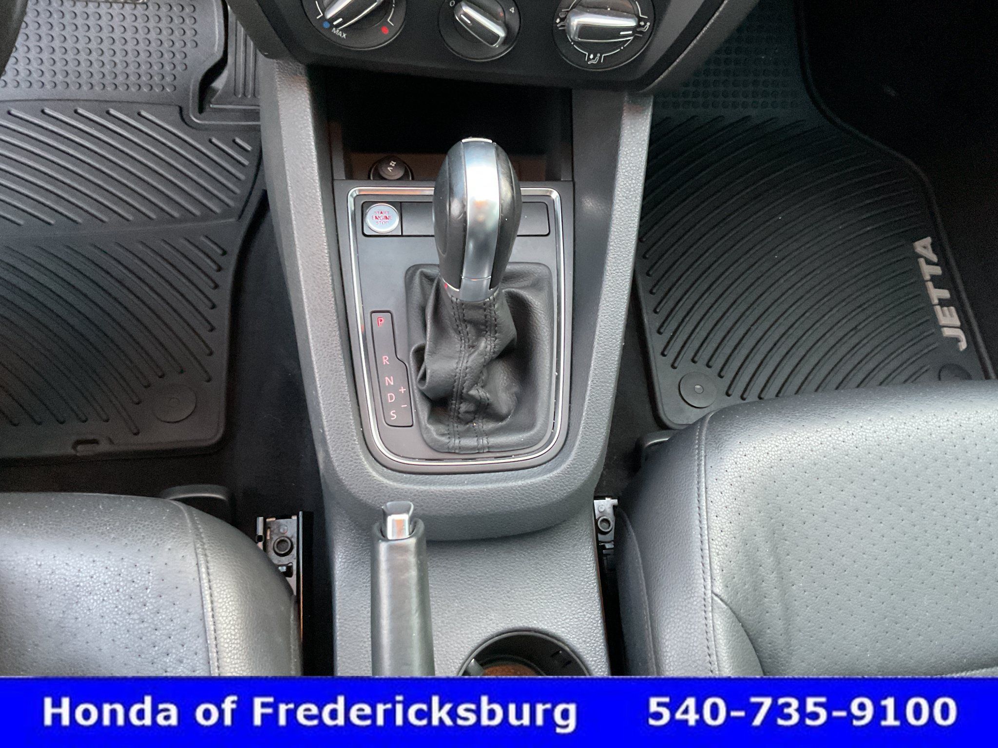 Used 2015 Volkswagen Jetta SE FWD image 39