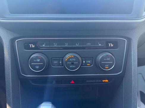 Used 2021 Volkswagen Atlas Cross Sport SE w/ Panoramic Sunroof Package image 20