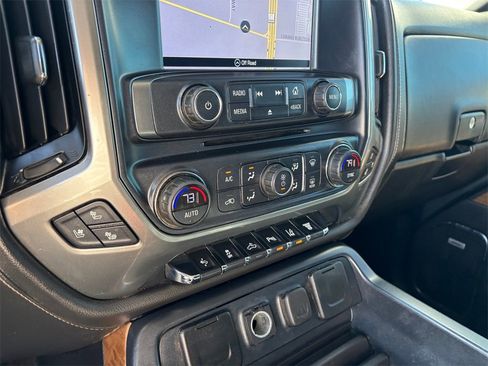 Used 2018 Chevrolet Silverado 3500 LTZ w/ Duramax Plus Package image 15