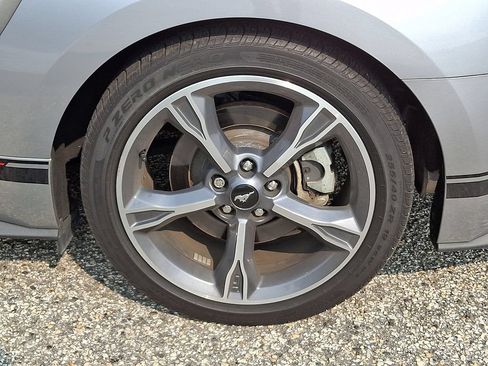 Used 2022 Ford Mustang GT Premium w/ Equipment Group 401A RWD image 8