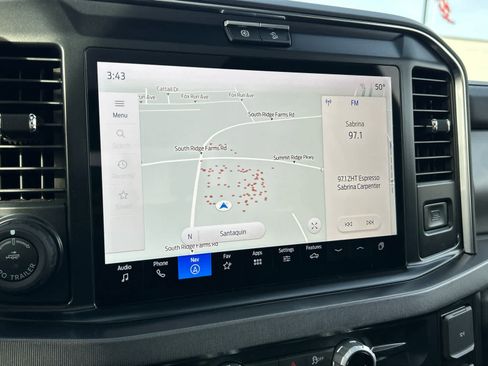 Certified 2025 Ford F350 Platinum image 44