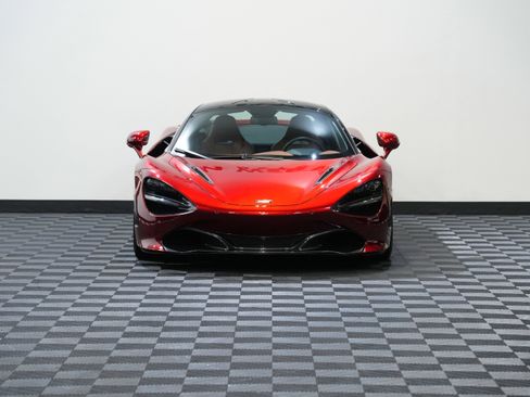 Used 2018 McLaren 720S image 4