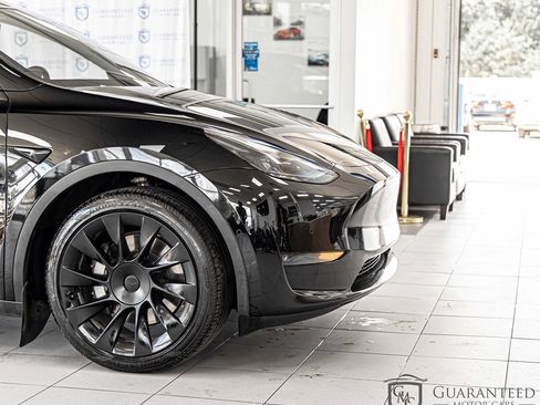 Used 2021 Tesla Model Y Long Range AWD/4WD image 4