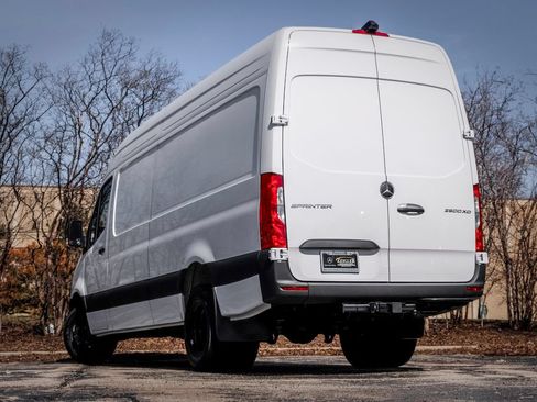 Used 2026 Mercedes-Benz Sprinter 3500 image 2