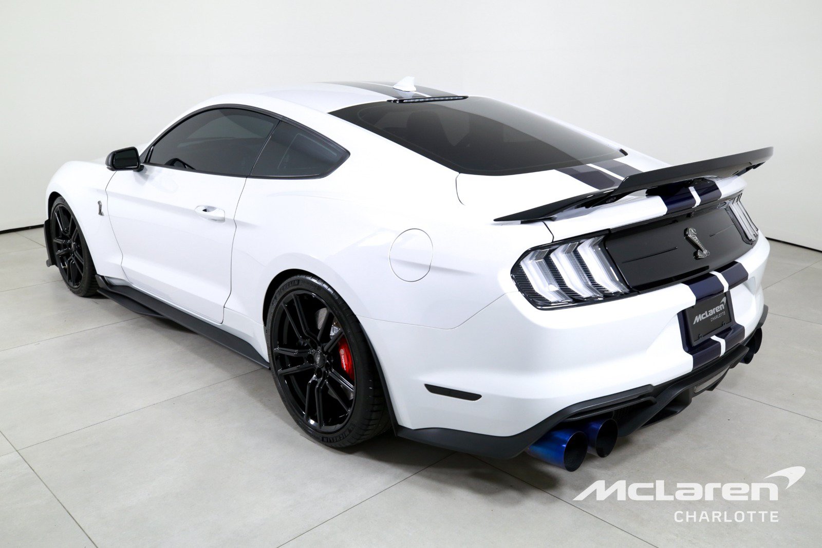Used 2021 Ford Mustang Shelby GT500 w/ Technology Package RWD image 6