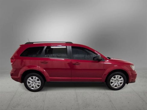 Certified 2018 Dodge Journey SE image 9