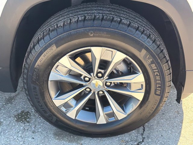 Used 2025 Chevrolet Equinox LT w/ Safety and Technology Package AWD/4WD image 10