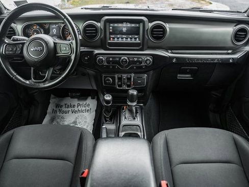 Used 2022 Jeep Wrangler Unlimited Sport image 3