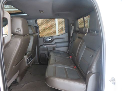 Used 2022 GMC Sierra 1500 Denali w/ Denali Premium Package image 19