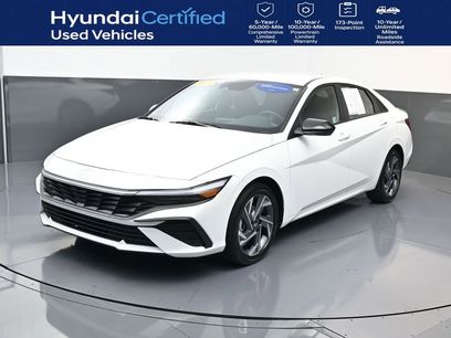 Certified 2025 Hyundai Elantra SEL