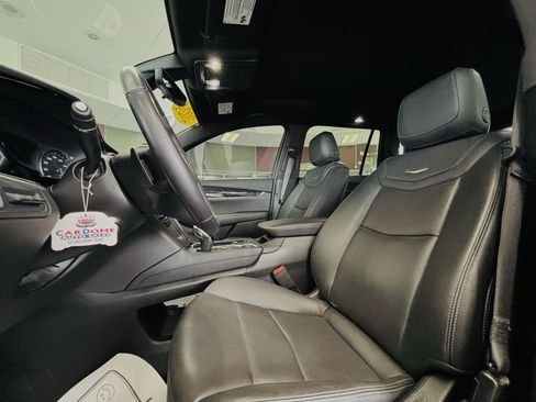 Used 2024 Cadillac XT6 Premium Luxury w/ Technology Package FWD image 33