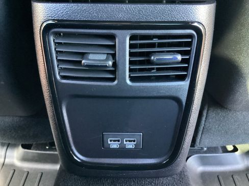 Used 2023 Dodge Charger R/T w/ Blacktop Package image 31