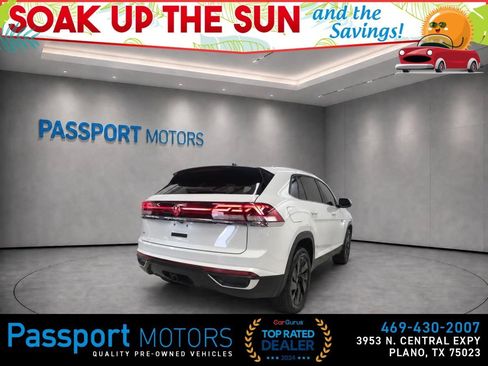 Used 2024 Volkswagen Atlas Cross Sport SE FWD image 6
