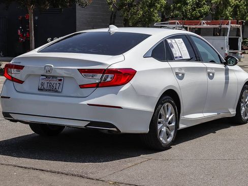 Used 2020 Honda Accord LX image 7