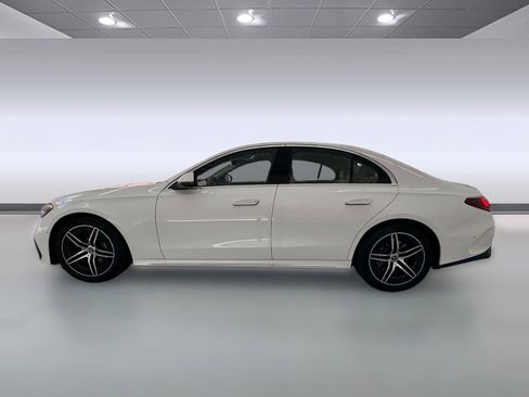 Used 2025 Mercedes-Benz E 450 4MATIC Sedan image 2