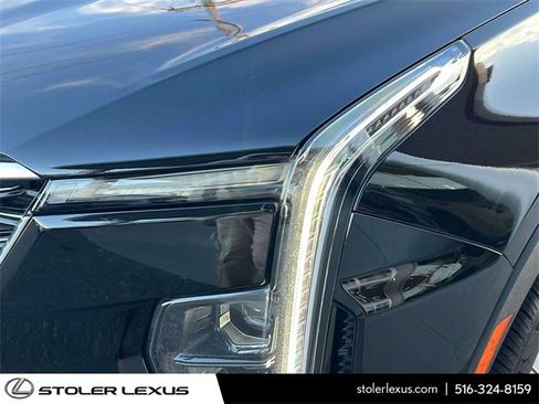 Used 2024 Cadillac XT4 Premium Luxury image 13